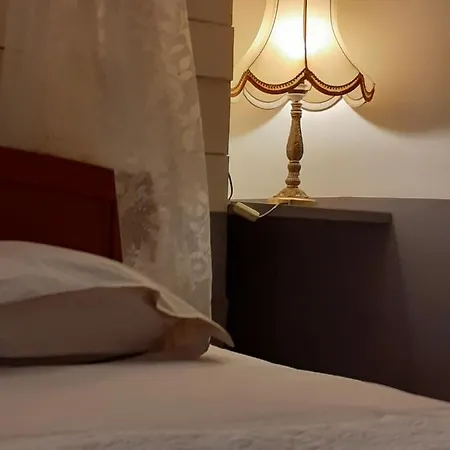 La Tour Mandot Bed & Breakfast