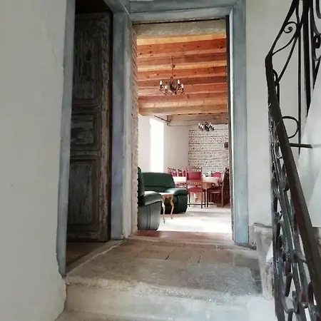 La Tour Mandot Oda ve Kahvaltı Montluel