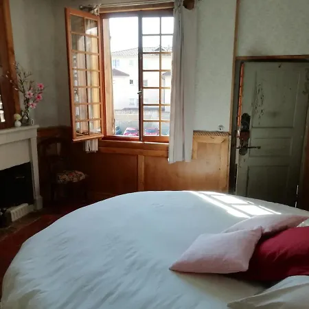 La Tour Mandot Oda ve Kahvaltı 3*