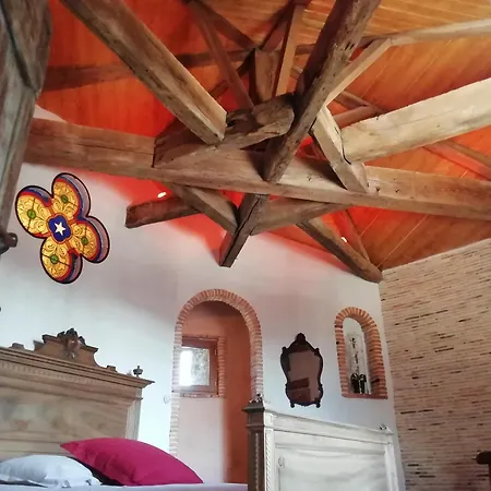 Bed & Breakfast La Tour Mandot 3*