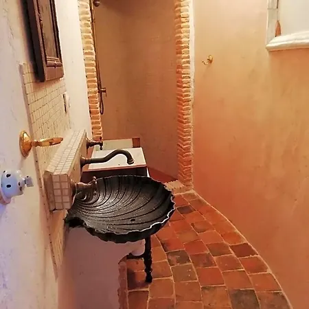 La Tour Mandot Bed & Breakfast Montluel