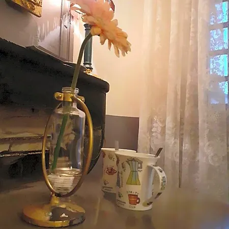 La Tour Mandot Bed & Breakfast 3*
